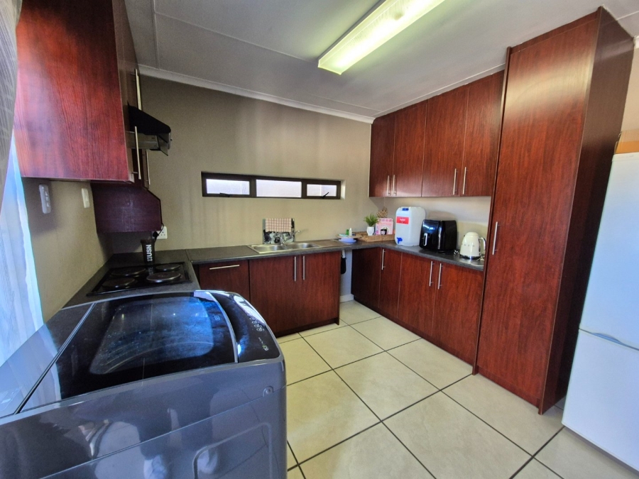 To Let 2 Bedroom Property for Rent in Universitas Ridge Free State